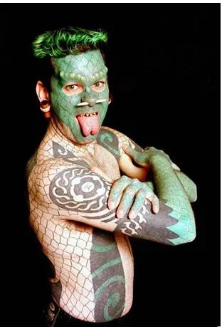 埃里克·斯普拉格为什么整容成蜥蜴人？