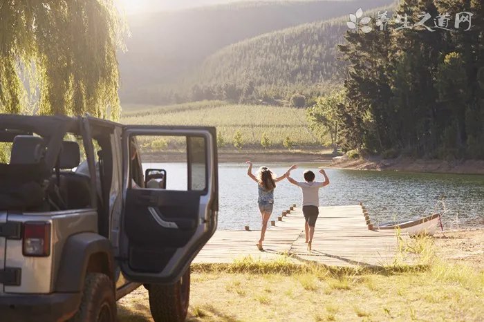 爱你的男人不亲你两个地方，脖子和肚脐眼(为了你的健康)