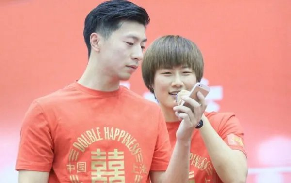 马龙丁宁是什么关系?