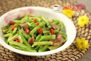 芹菜炒肉丝