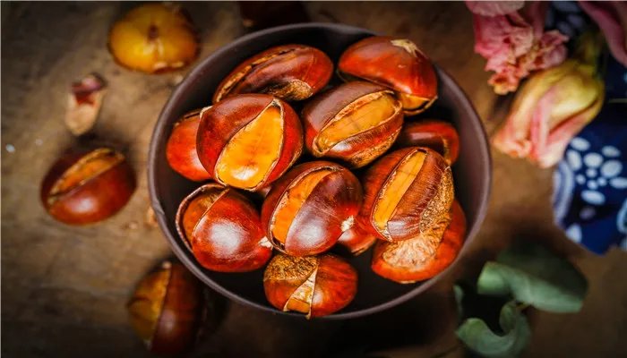 为什么炒栗子要放石子 为什么炒板栗要放小石子