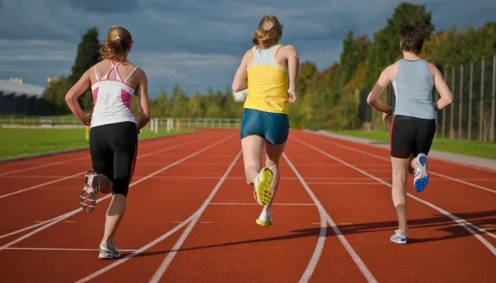 跳远穿什么鞋 跳远穿什么鞋舒服