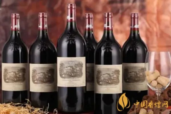 82年拉菲红酒多少钱一瓶 82年拉菲价格为什么贵