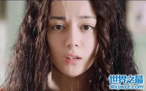 古力娜扎整容前后照片，变化之大让人惊呆 