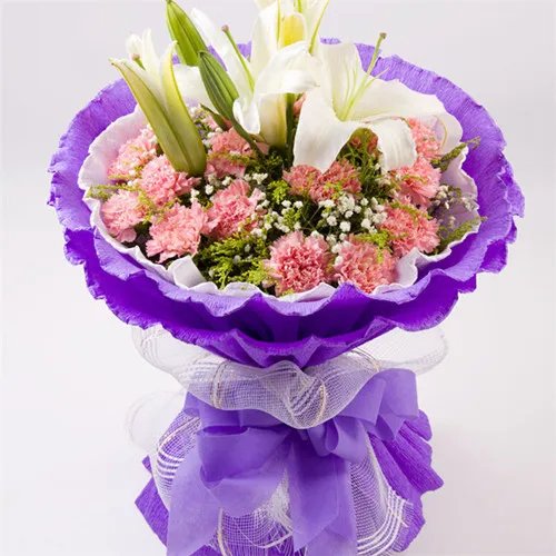 康乃馨花束图片及制作方法  如何养护康乃馨花束