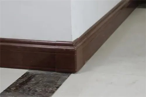 踢脚线宽度一般是多少