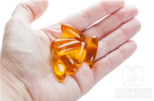 液体钙软胶囊怎么服用