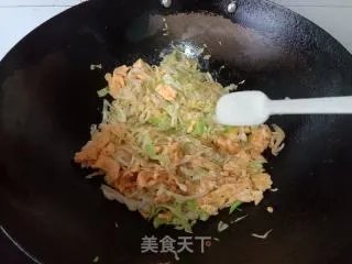 包菜炒鸡蛋