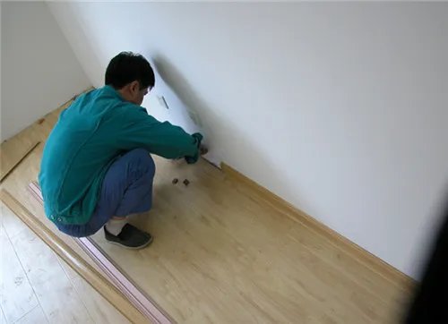 实木地板安装流程是什么