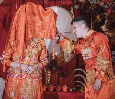 闹新房有什么活动项目 整新郎的招数创意点的有哪些