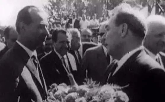 捷克斯洛伐克为什么会解体?捷克斯洛伐克的原因有三