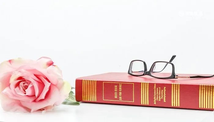 无中生有暗度陈仓是什么意思