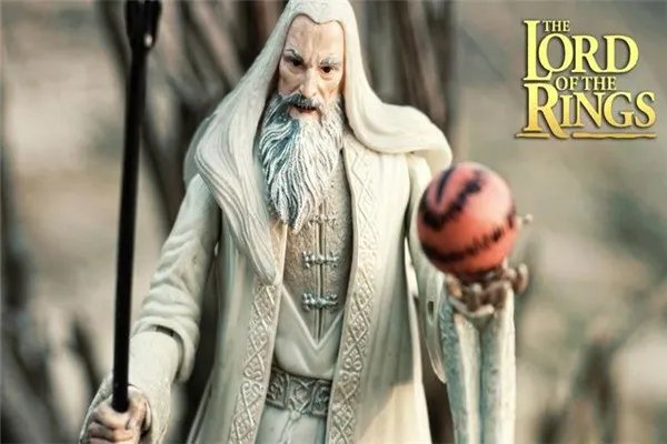 魔戒五巫分别是谁:五巫代表着五个大陆的巅峰(法力强大)