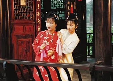 红楼梦中,林黛玉说的“冷月葬花魂”是什么意思?