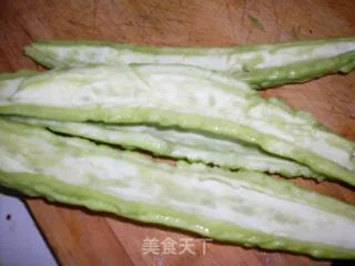 苦瓜炒鸡蛋(不苦的苦瓜)