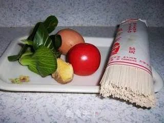 冬季暖身的鸡蛋面