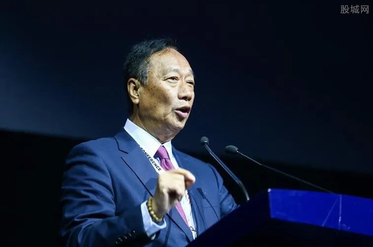 郭台铭有几任老婆 郭台铭现任老婆曾馨莹简历及家境