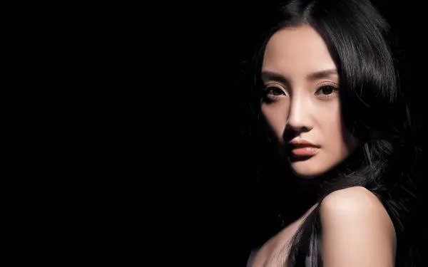 李小璐晒甜馨练舞蹲马步的视频，甜馨的状态看起来如何？