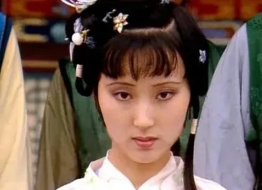 红楼梦中,林黛玉说的“冷月葬花魂”是什么意思?