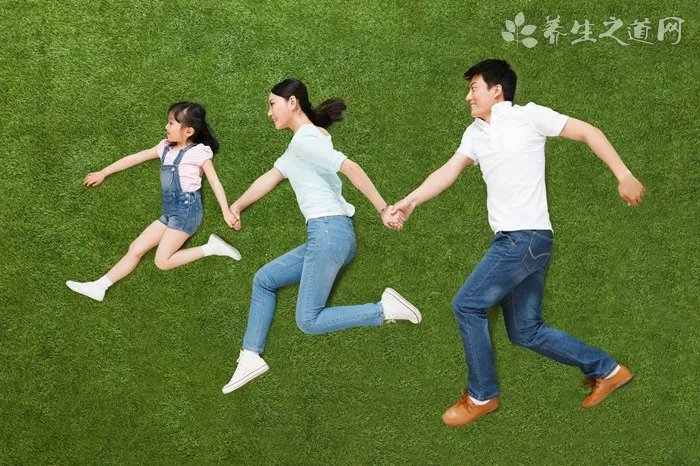 双面胶怎么去除(家具上的双面胶咋处理)