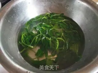 陈醋菠菜花生米