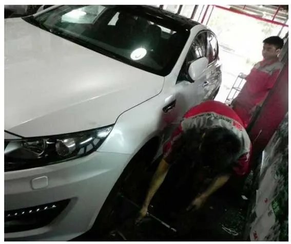 汽车底盘装甲怎么做的 汽车底盘装甲详细施工步骤教程（图）