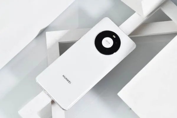 华为前三季度营收4558亿元，这一成绩如何？