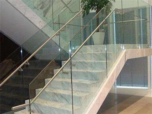 玻璃扶手怎么安装