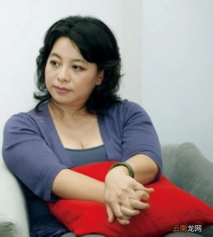 作家六六容忍丈夫出轨5年 六六现任丈夫秀才简介