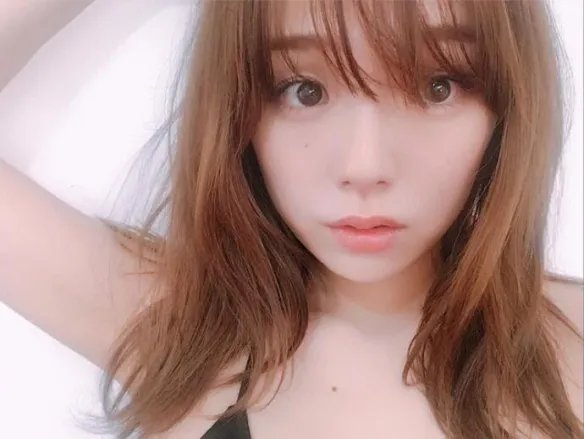 性感倍增!日本头灯女星篠崎爱重返美图:体香四溢!