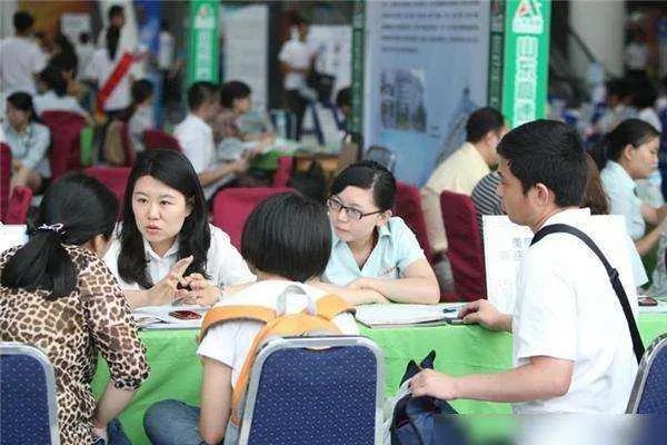 2022年应届毕业生人数首次破千万,这意味着什么?