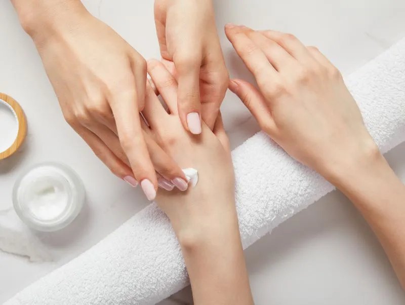 凡士林油的主要作用