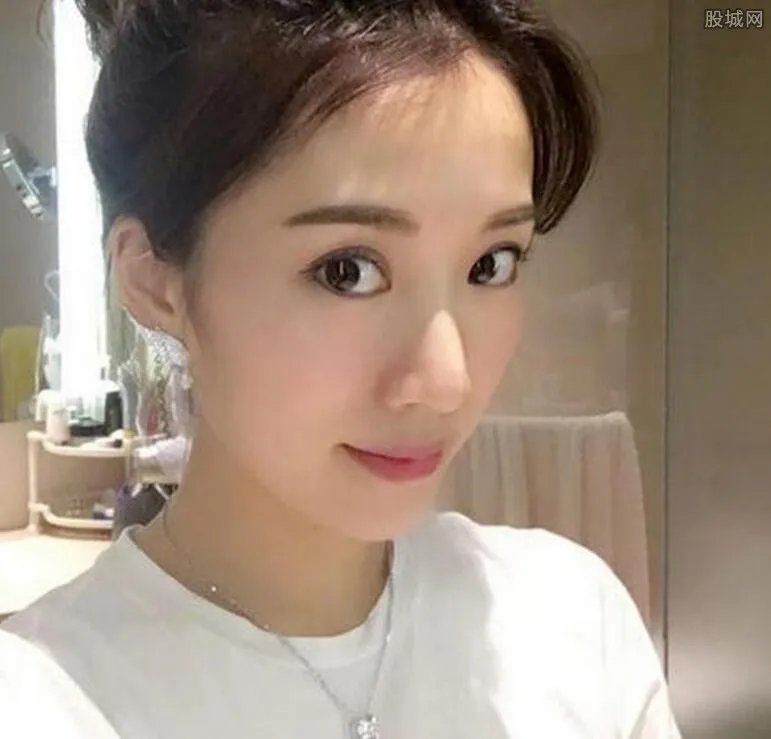 李念离婚是真的吗 究竟是为什么离婚呢
