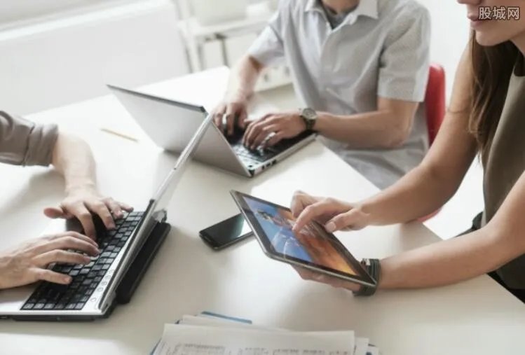 瑞海危化业务链曝光 董培军与武长顺关系不一般