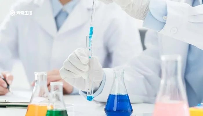 铜绿受热分解的现象