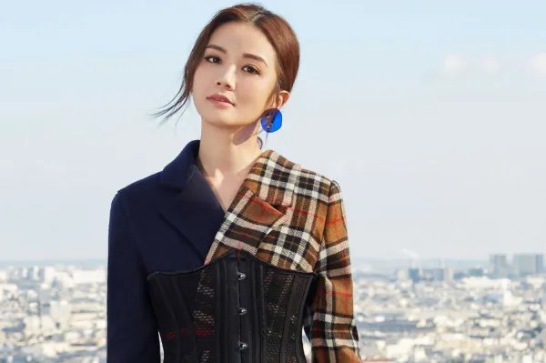 蔡卓妍都出演过哪些电视剧或者电影？