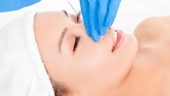 硅胶假体隆鼻永久吗