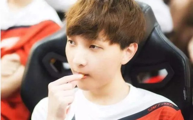 2017年英雄联盟LPL赛区的全明星阵容是哪些？