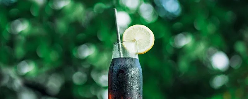 可乐最初是什么颜色的 最初的可乐是什么颜色