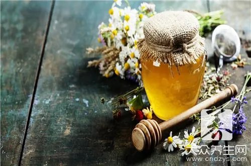 纯蜂蜜和假蜂蜜要怎样鉴别