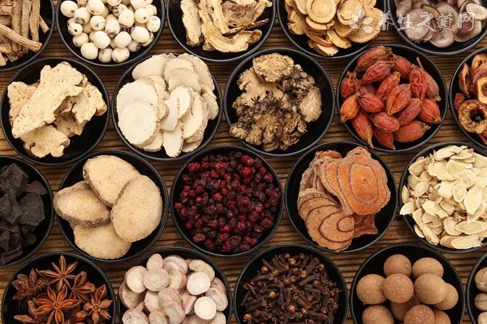 吊灯花的药用价值_吊灯花的副作用