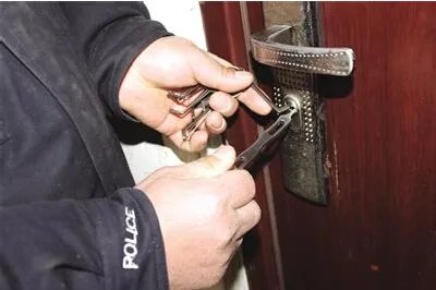 怎么开门锁 开门锁的方法步骤