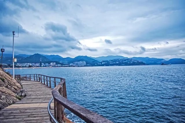 防腐木栈道的优点有哪些？防腐木栈道的施工流程