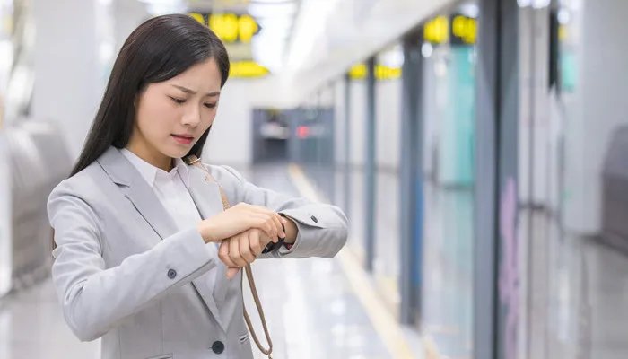 英国和中国的时差几个小时 英国与中国时差几小时