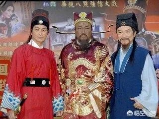 何家劲一生中演过多少部电视剧？