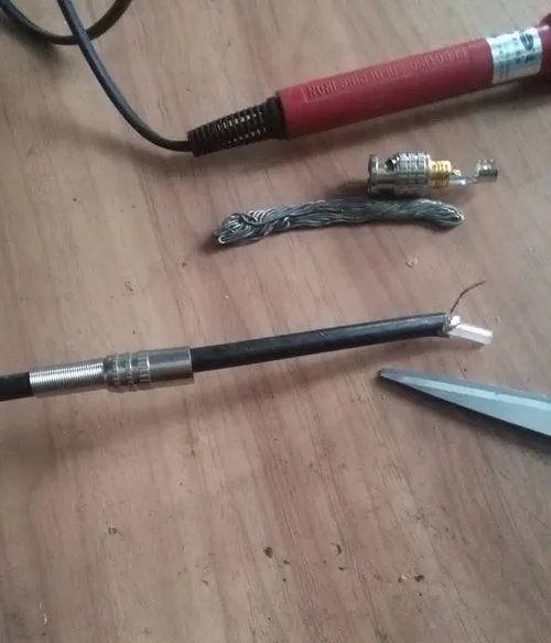 如何焊接视频头