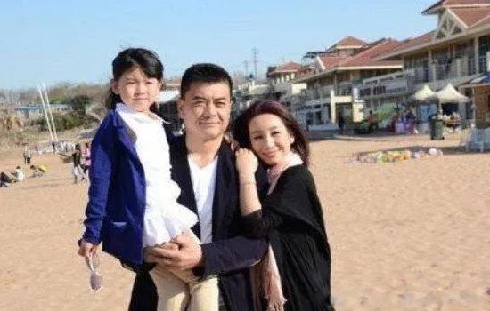 秦海璐的婚史有几次 老公王新军也是一位演员