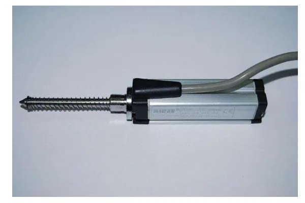 位移传感器的工作原理是什么？