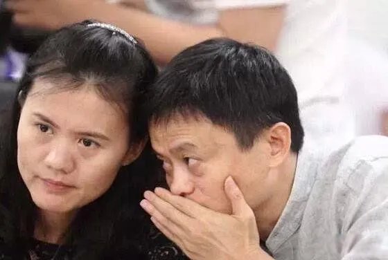 马云的儿子和女儿的照片 他的女儿和儿子长的什么样子