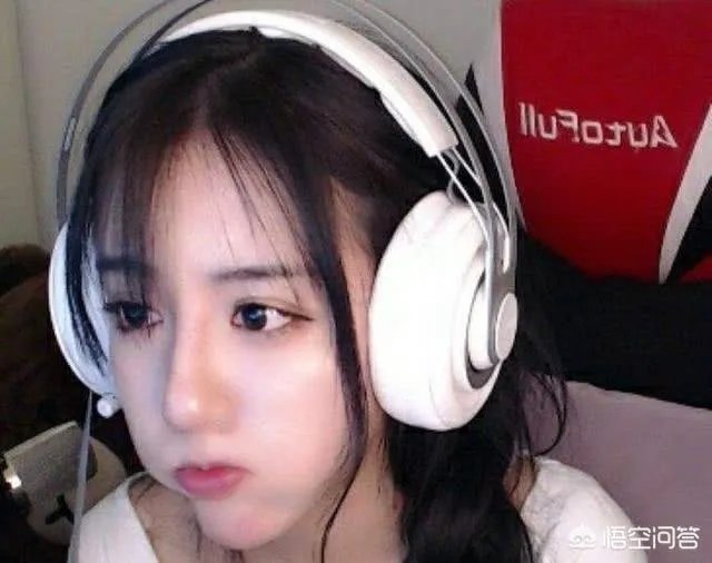 一条小团团不露脸都能成斗鱼一姐，是斗鱼暗中扶持还是她确实有实力？